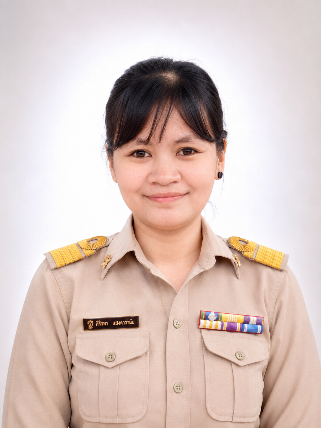 นางสาวศิรินทร แสงดาวเสือ