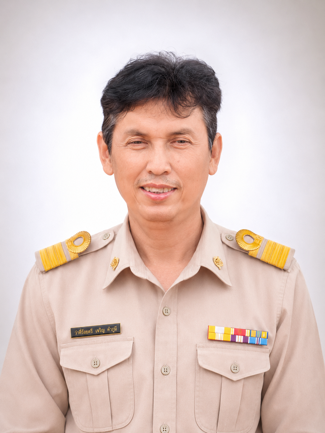 นายวริทธิ์ชานน พันธุ์หิรัญ